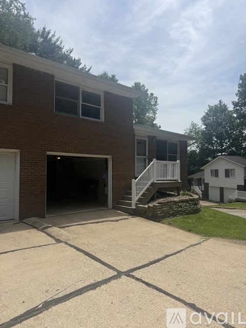 2401 Weaver Dr 2 Beds Apartment for Rent