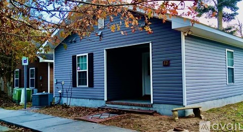 12 Laurel Leaf Lane 3 Beds Apartment for Rent