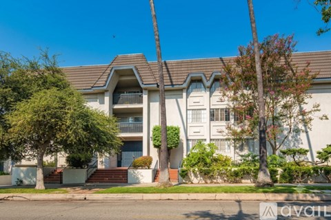 497 South El Molino Avenue 2 Beds Apartment for Rent