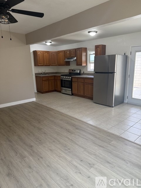 3733A Rhodes Lane 3 Beds Apartment for Rent