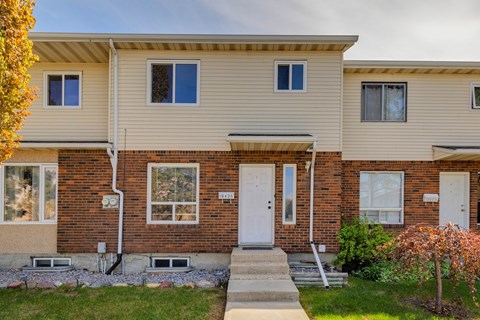 16435 115 Street 4 Beds Apartment for Rent