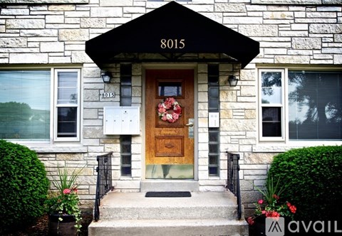 8015 Harwood Avenue 2 Beds Apartment for Rent