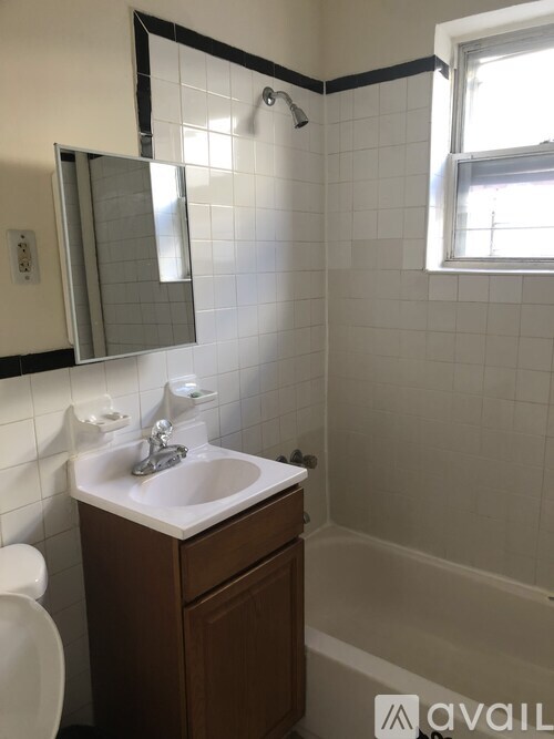 569 Osborn Street Fl 2 3 Beds Single Family Home for Rent - Photo gallery 5