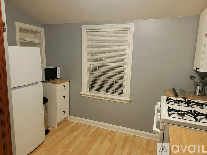 3521 S Logan Avenue 1 Townhouse for Rent - Photo gallery 2