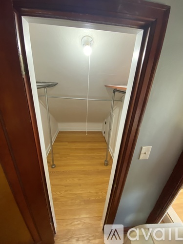 3521 S Logan Avenue 1 Townhouse for Rent - Photo gallery 3