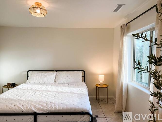 8503 East Leigh Drive 3 Beds Apartment for Rent - Photo gallery 5