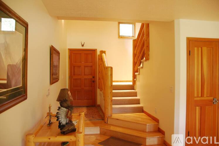 2410 Deer Lake Drive 2 Beds Single Family Home for Rent - Photo gallery 4