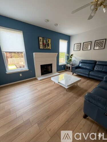 706 Hilltop Drive 5 Beds Single Family Home for Rent - Photo gallery 1