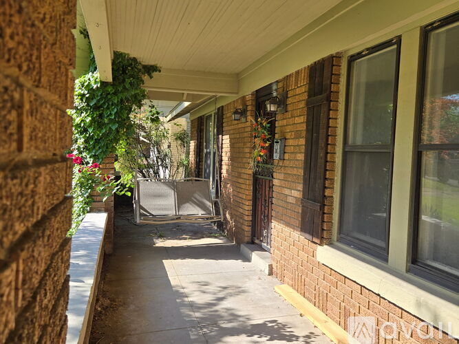 515 Alexander St 2 Beds Apartment for Rent - Photo gallery 3