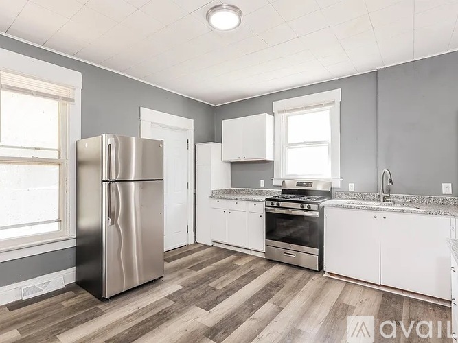 2105 Claussen St 4 Beds Single Family Home for Rent - Photo gallery 3