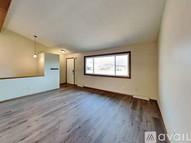 6100 81st Ave N 3 Beds Single Family Home for Rent - Photo gallery 5