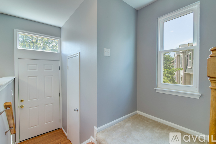 18870 McFarlin Dr 3 Beds Townhouse for Rent - Photo gallery 3