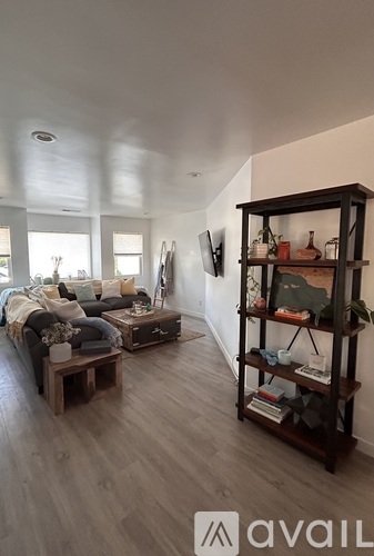 2660 Figueroa Boulevard 3 Beds Single Family Home for Rent - Photo gallery 2