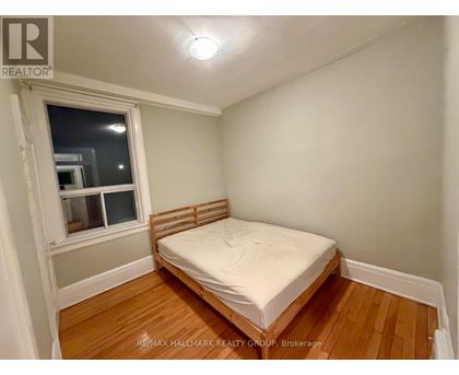 3 - 1071 GLADSTONE AVENUE 2 Beds Home, Multifamily, Triplex for Rent - Photo gallery 2