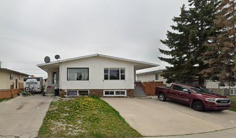 167 Penbrooke Close Southeast 3 Beds Apartment for Rent