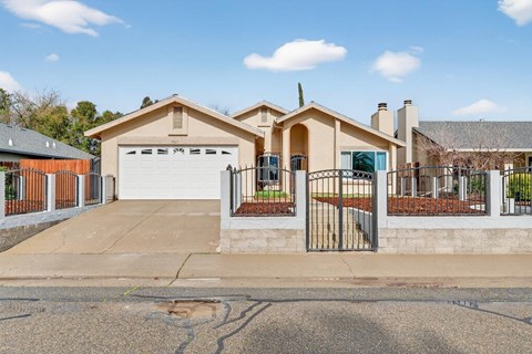 9017 Prairie Trail Way 4 Beds Apartment for Rent