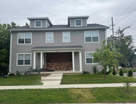 454 College Ave. 3 Beds Apartment for Rent