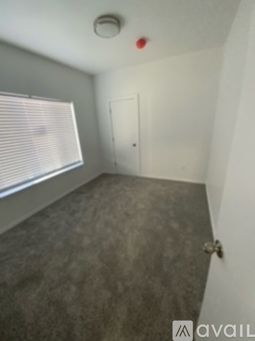 3718 S Yakima Ave 2 Beds Apartment for Rent - Photo gallery 2