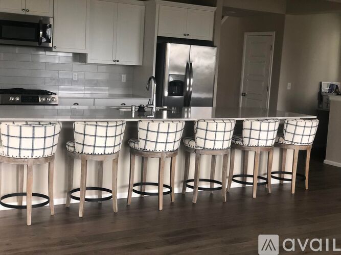 908 Baker Heights Loop 4 Beds Single Family Home for Rent - Photo gallery 3