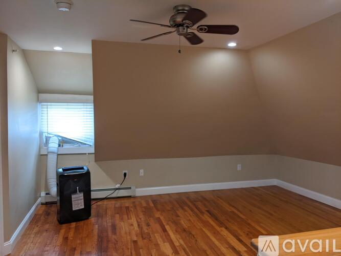 12 Bacon Street 1 Apartment for Rent - Photo gallery 5