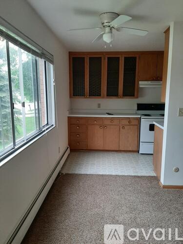 1363 County B Rd W 2 Beds Apartment for Rent - Photo gallery 5