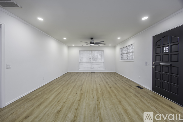 9th Street Quadplex 2 Beds Apartment for Rent - Photo gallery 3