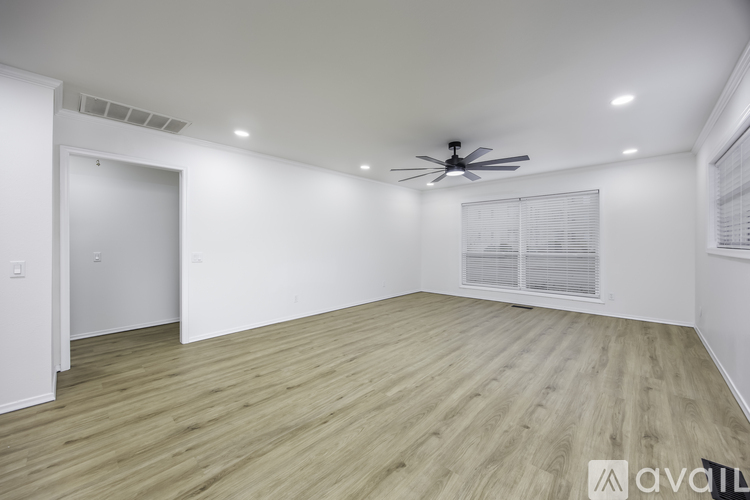 9th Street Quadplex 2 Beds Apartment for Rent - Photo gallery 4
