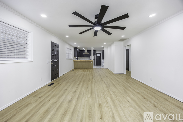 9th Street Quadplex 2 Beds Apartment for Rent - Photo gallery 5