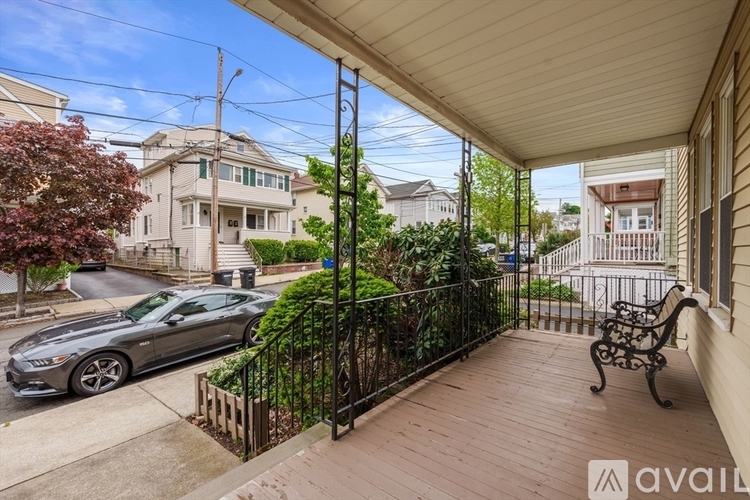 74 Woods Avenue 2 Beds Apartment for Rent - Photo gallery 3