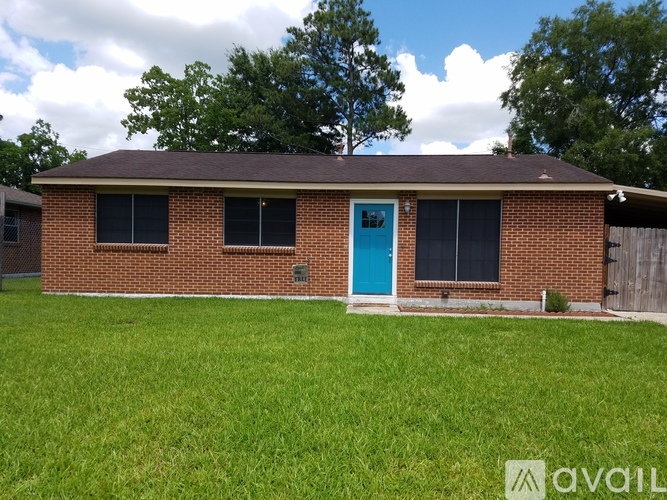 380 Oriole Drive 3 Beds Single Family Home for Rent - Photo gallery 1