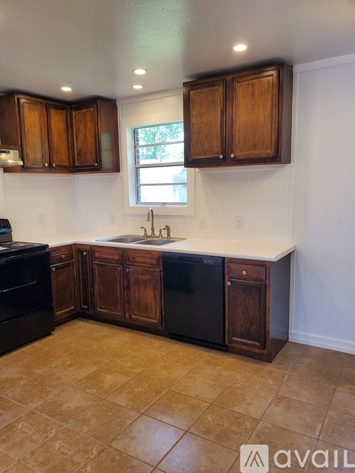 380 Oriole Drive 3 Beds Single Family Home for Rent - Photo gallery 5