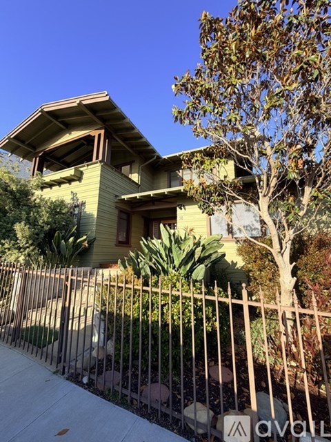 38 South Fir Street 3 Beds Apartment for Rent