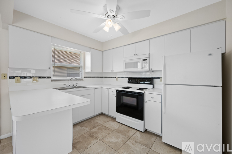 8464 Austin Dr 1 Condo for Rent - Photo gallery 1