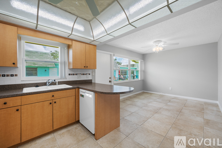 7077 Versailles 2 Beds Condo for Rent - Photo gallery 3