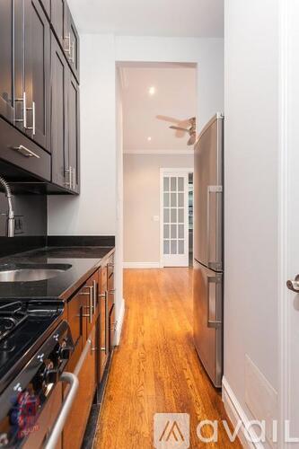 250 Mott St 1 Apartment for Rent - Photo gallery 4