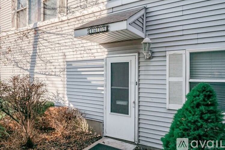 1615 S Newberry Ave 2 Beds Townhouse for Rent - Photo gallery 2