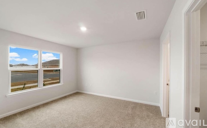 6477 Slabinski Ln 3 Beds Single Family Home for Rent - Photo gallery 3