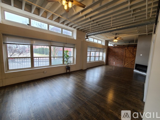 100 South Huron Street 2 Beds Condo for Rent - Photo gallery 4