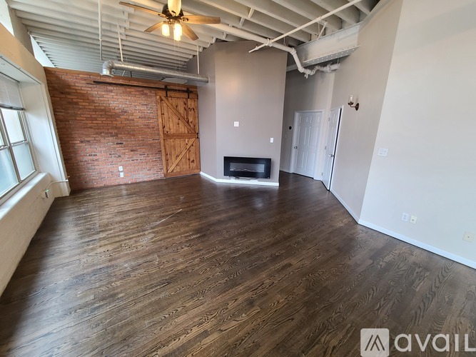 100 South Huron Street 2 Beds Condo for Rent - Photo gallery 5
