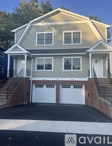 69 Oak St 3 Beds Apartment for Rent