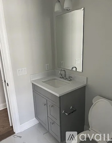 69 Oak St 3 Beds Townhouse for Rent - Photo gallery 4