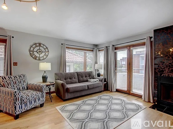704 North Pearl Street 2 Beds Condo for Rent - Photo gallery 5
