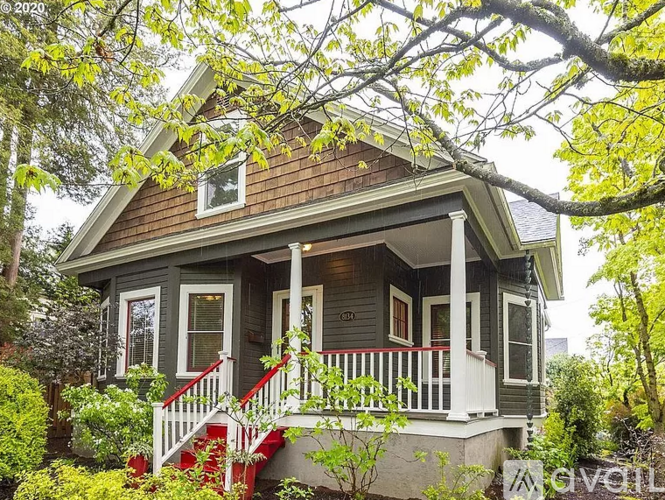 8134 Southeast 15th Avenue 3 Beds Single Family Home for Rent - Photo gallery 2