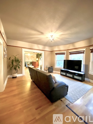 8134 Southeast 15th Avenue 3 Beds Single Family Home for Rent - Photo gallery 3