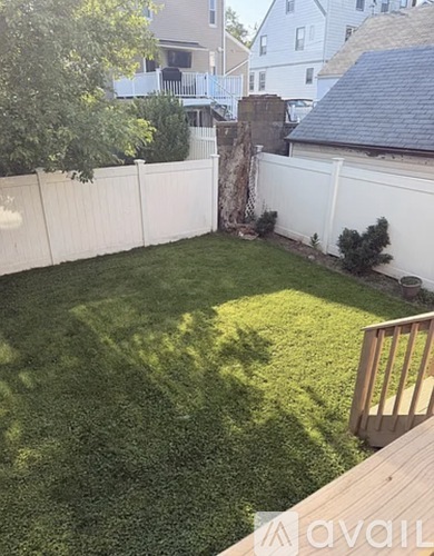 114 Crotona Ave 3 Beds Townhouse for Rent - Photo gallery 5