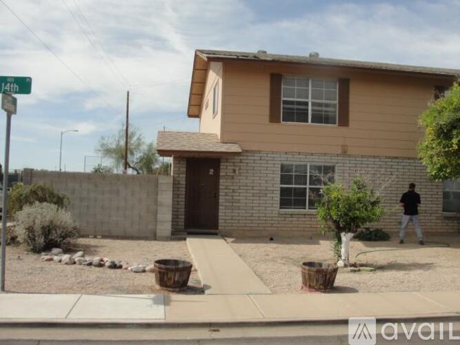 121 E 14th Pl 2 Beds Townhouse for Rent - Photo gallery 1