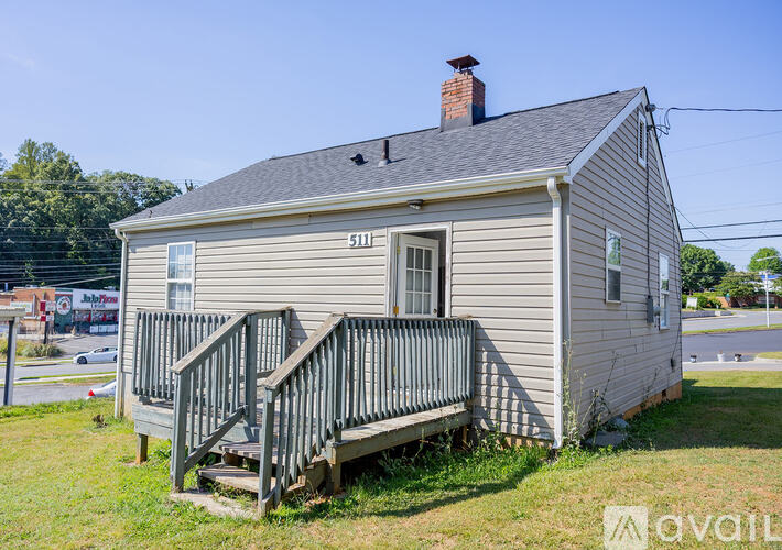 511 Blue Ridge St 2 Beds Single Family Home for Rent - Photo gallery 3