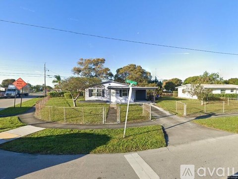 1432 8Th Street 3 Beds Apartment for Rent