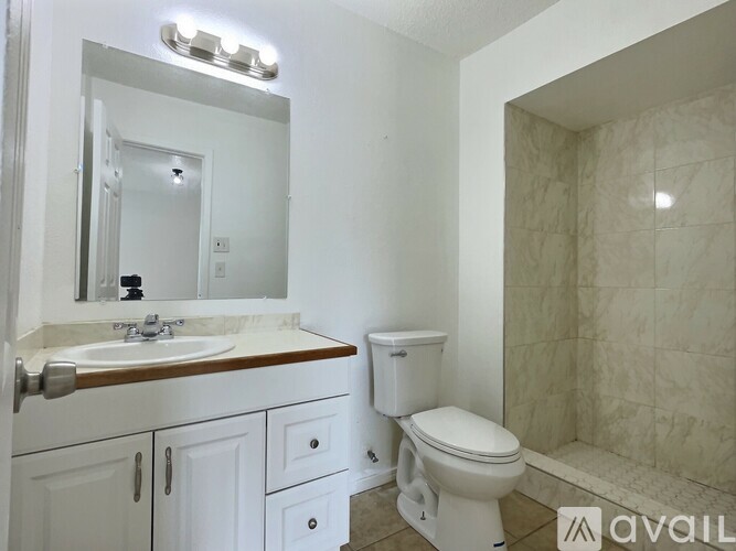 1543 E 66th Pl 3 Beds Single Family Home for Rent - Photo gallery 1