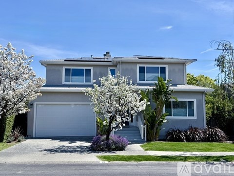49 Birch Avenue 5 Beds Apartment for Rent